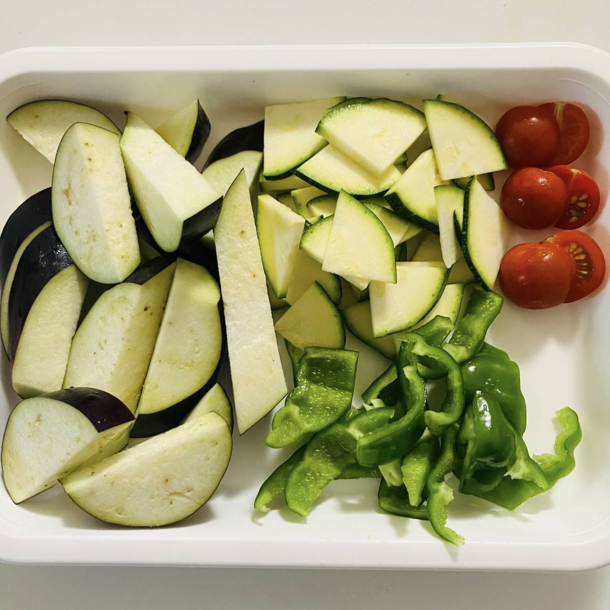 マルちゃん公式の「1/2日分の野菜がとれる！野菜モリモリ塩焼そば」のレシピ