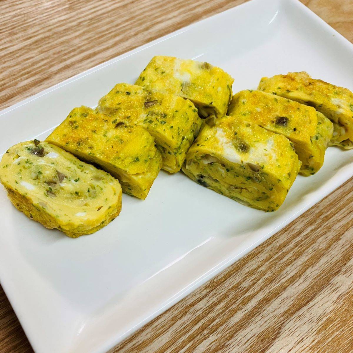 JAグループ公式の「舞茸入り◯甘めのバター風味の卵焼き」のレシピ