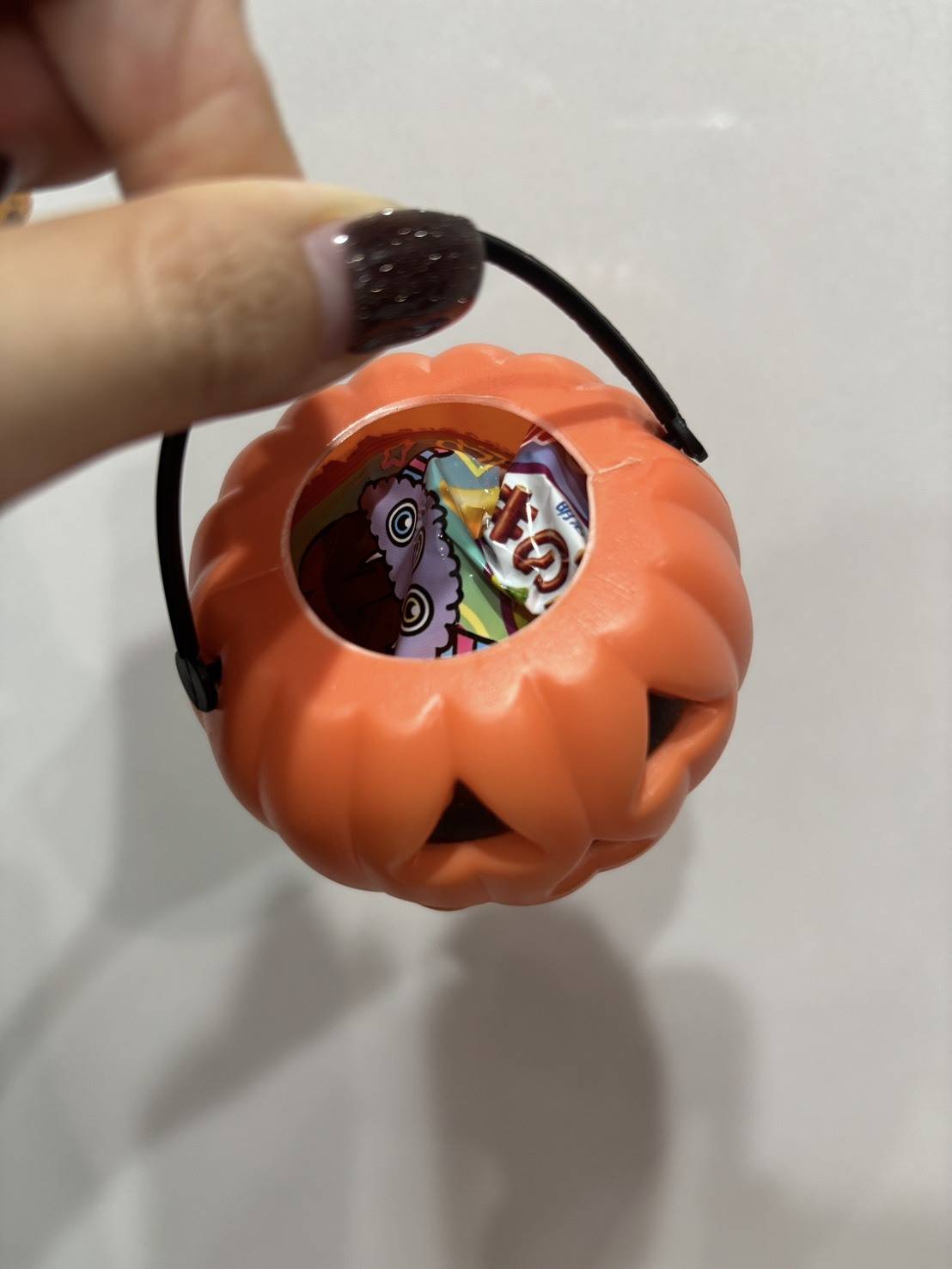 かぼちゃポットに入れたお菓子