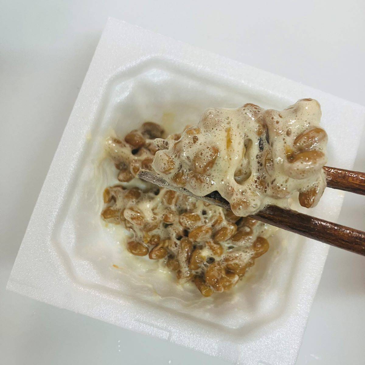 JAグループ公式の「ゆで白菜と豚肉の納豆かけごはん♪」のレシピ