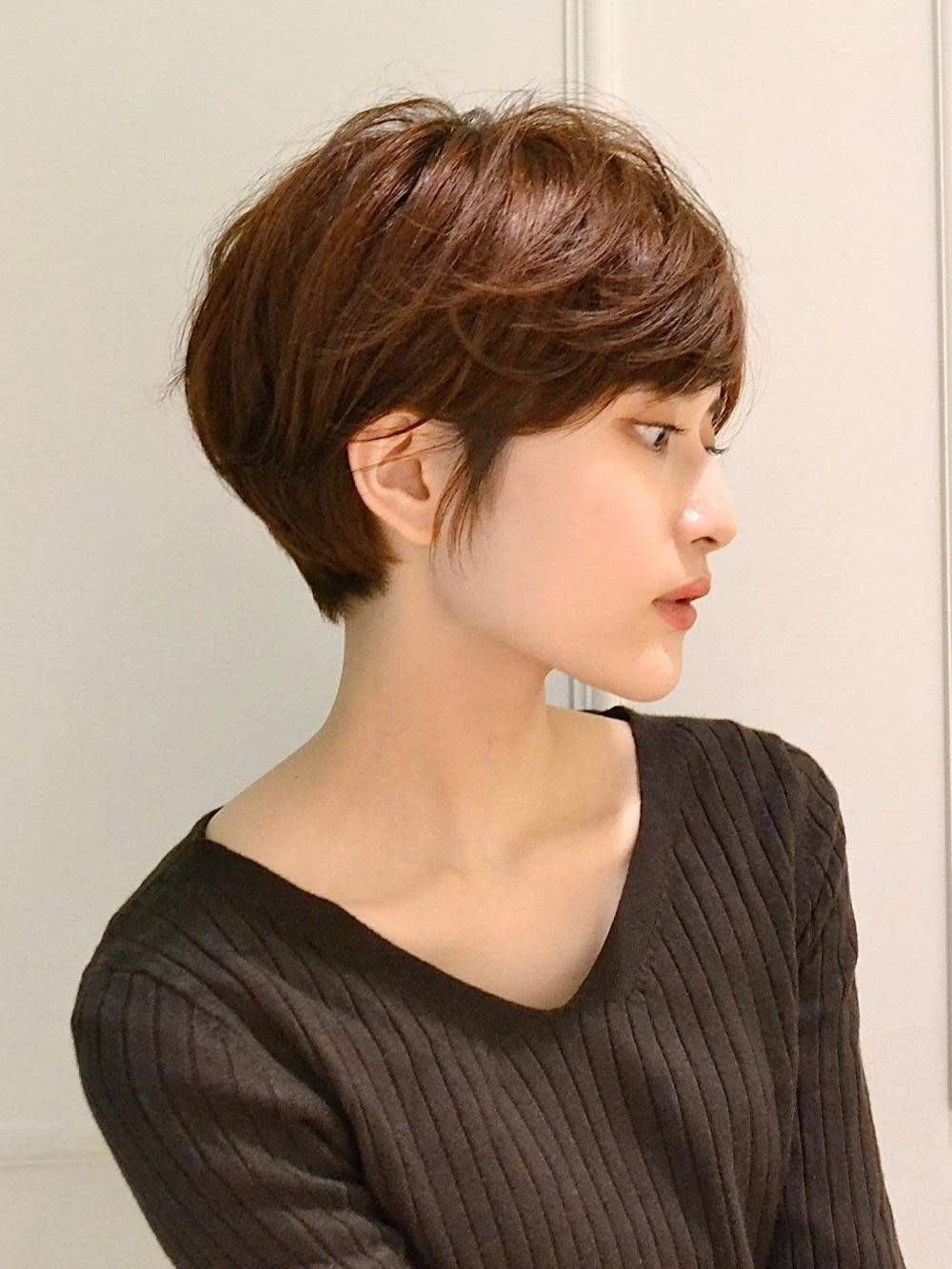 くすみベージュ
