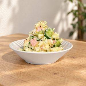 ちょっとした工夫と隠し味でお店のような味に。手間なく作れるポテサラ