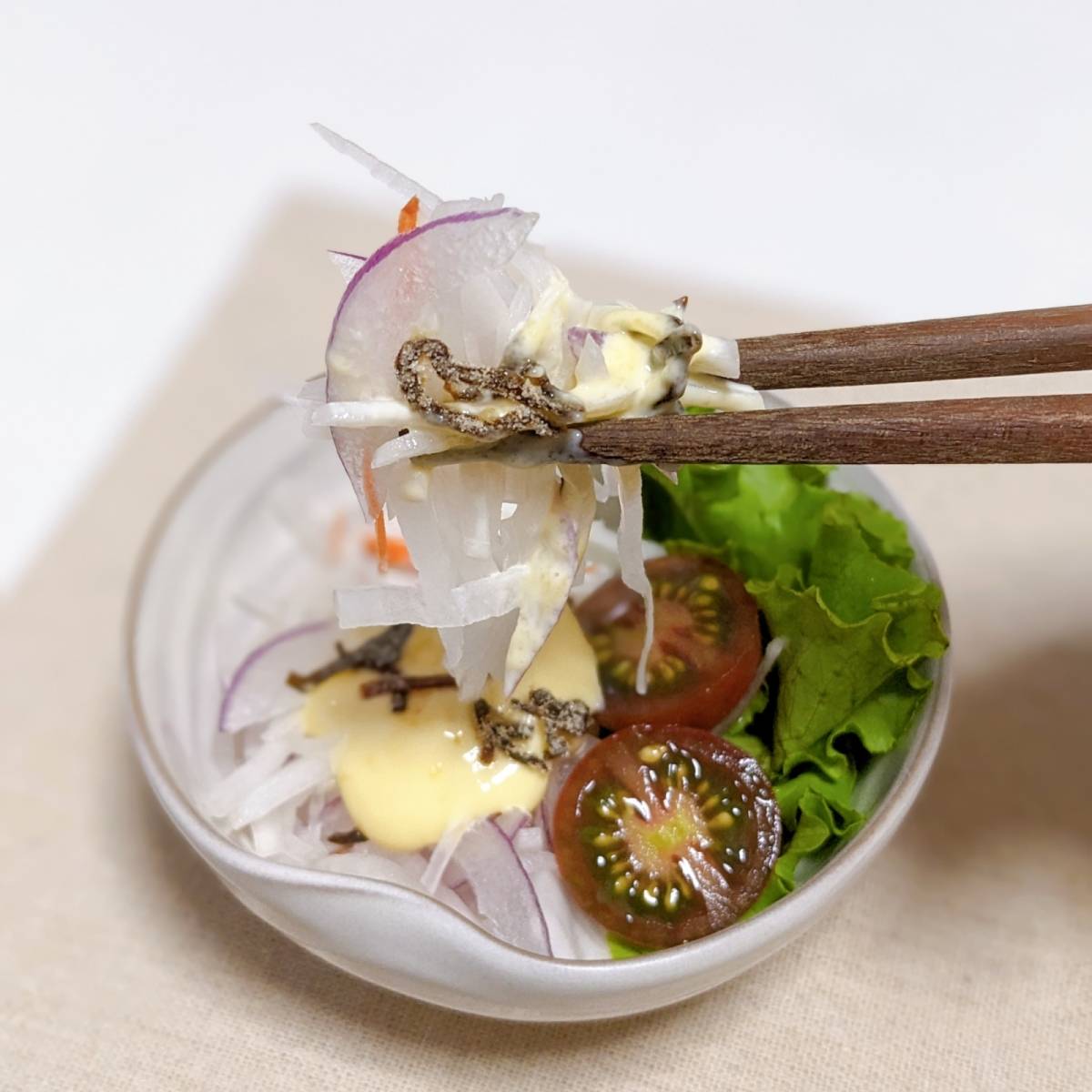 くらこん公式の「塩こんぶの大根サラダ」のレシピ