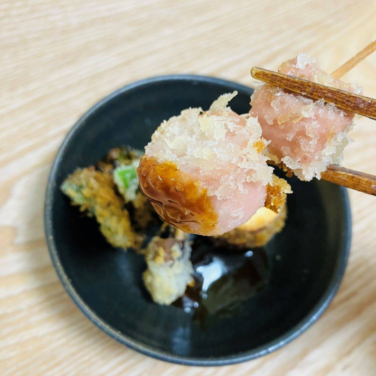 ニッスイ公式の「おさかなのソーセージと秋野菜の串揚げ」のレシピ