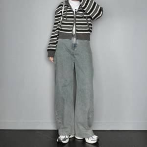 【2026年10月】こんな着方があったとは！秋の技ありデニムパンツコーデ5選