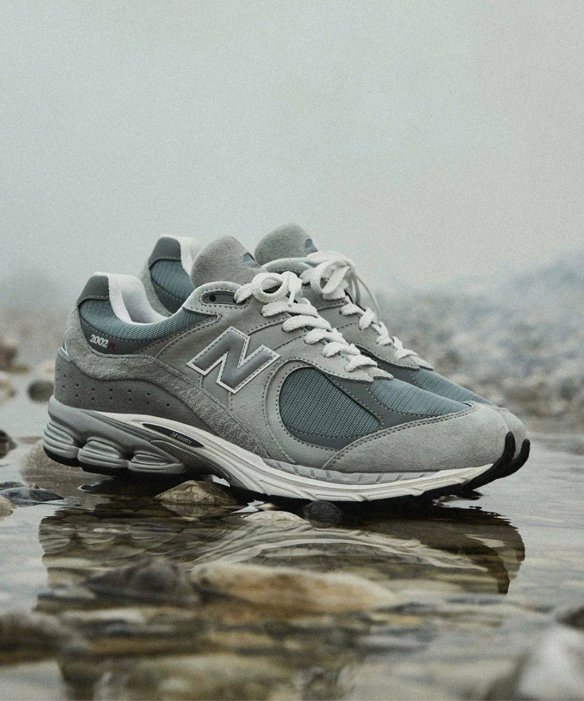 New Balance M2002RX J